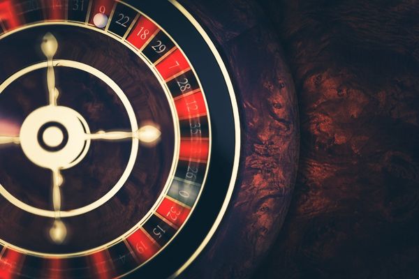 live roulette wheel spinning the white ball live roulette wheel spinning the white ball