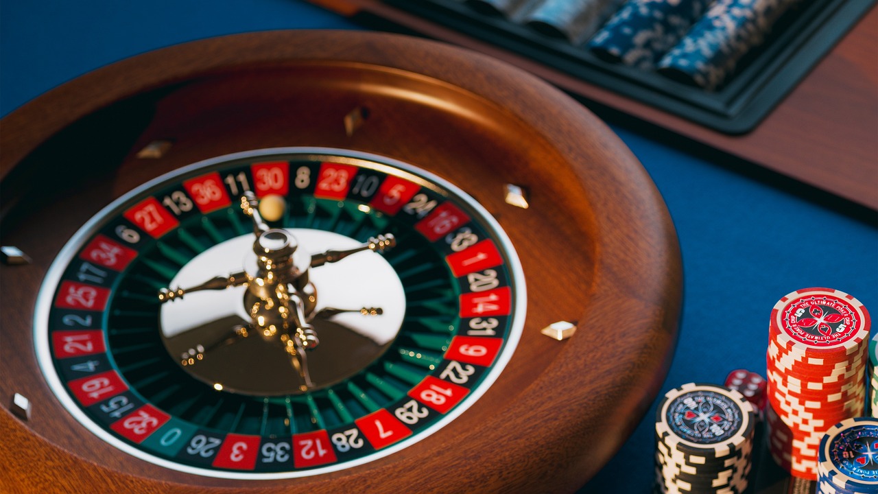 Roulette hosts