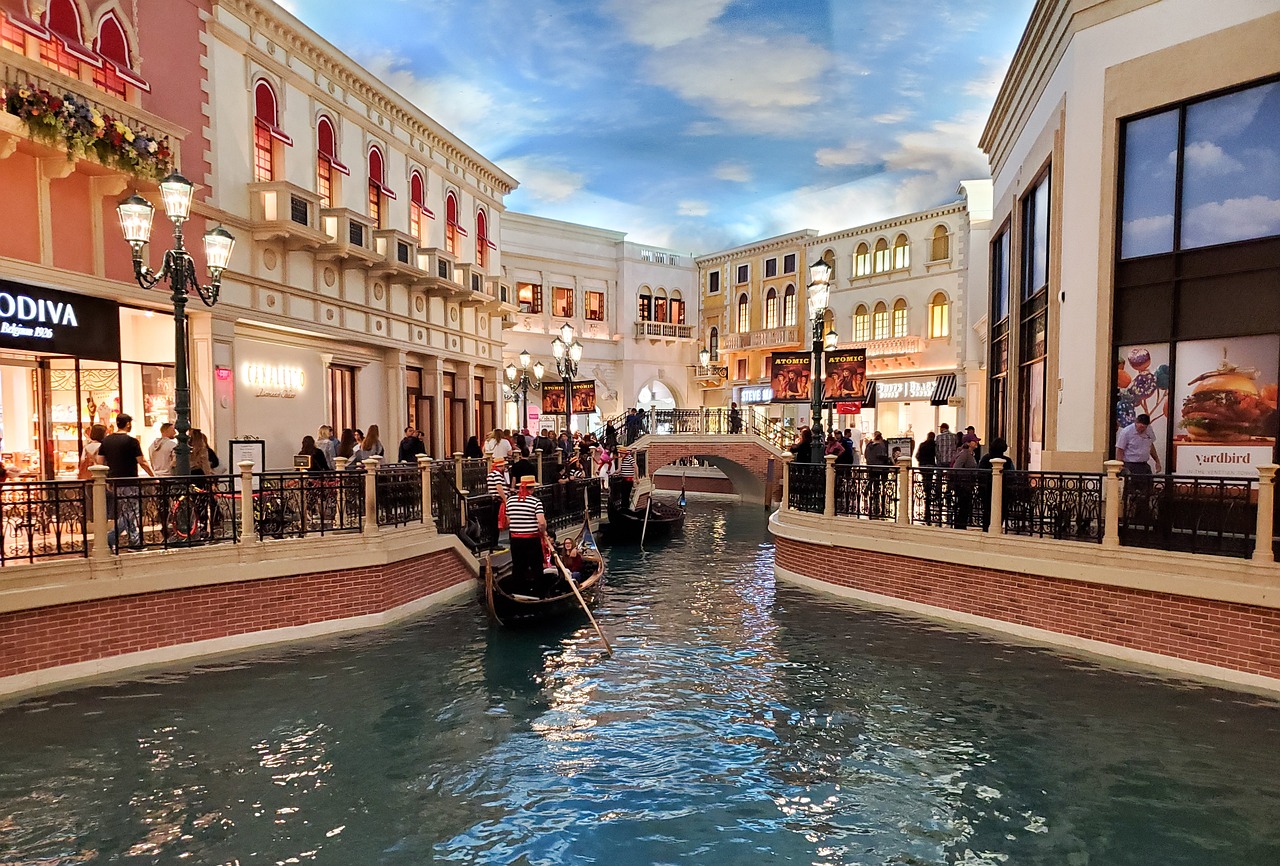 Vegas luxury